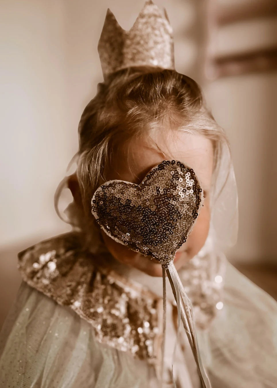 Déguisement " La Reine d'Or " - Couronne