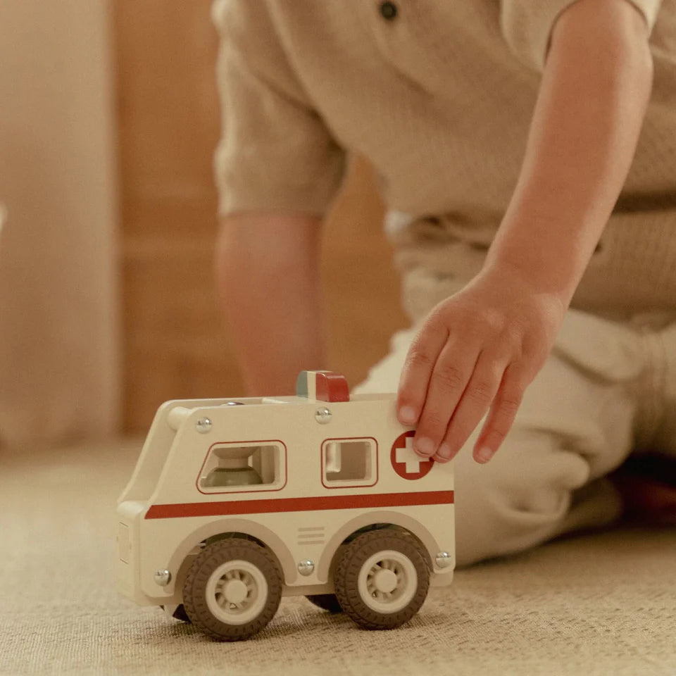 Ambulance en bois - Blanc
