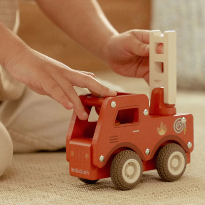 Camion de pompier en bois – Rouge