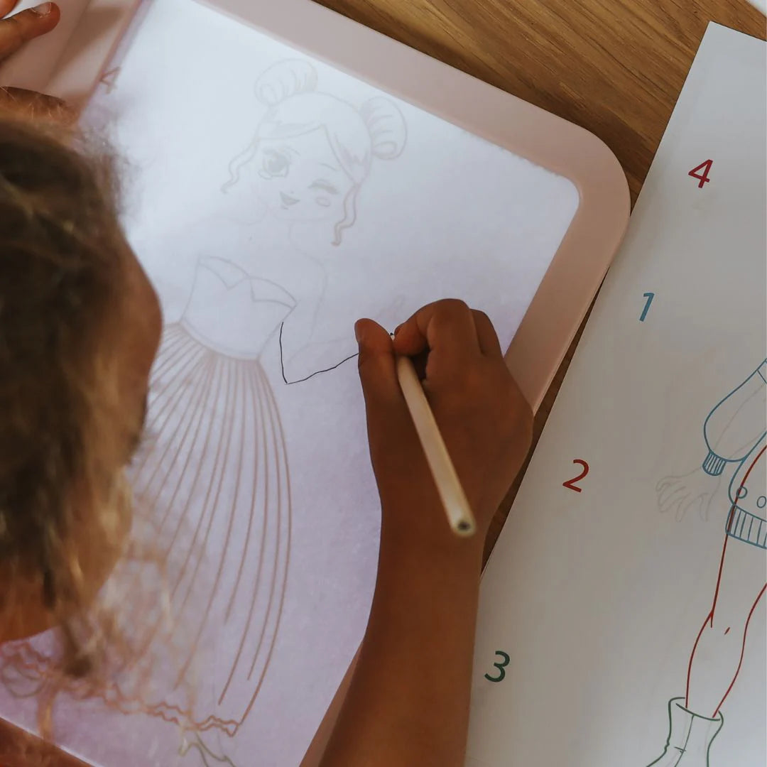 KIDYDRAW-PRO - Tablette lumineuse « Let's draw fashion »