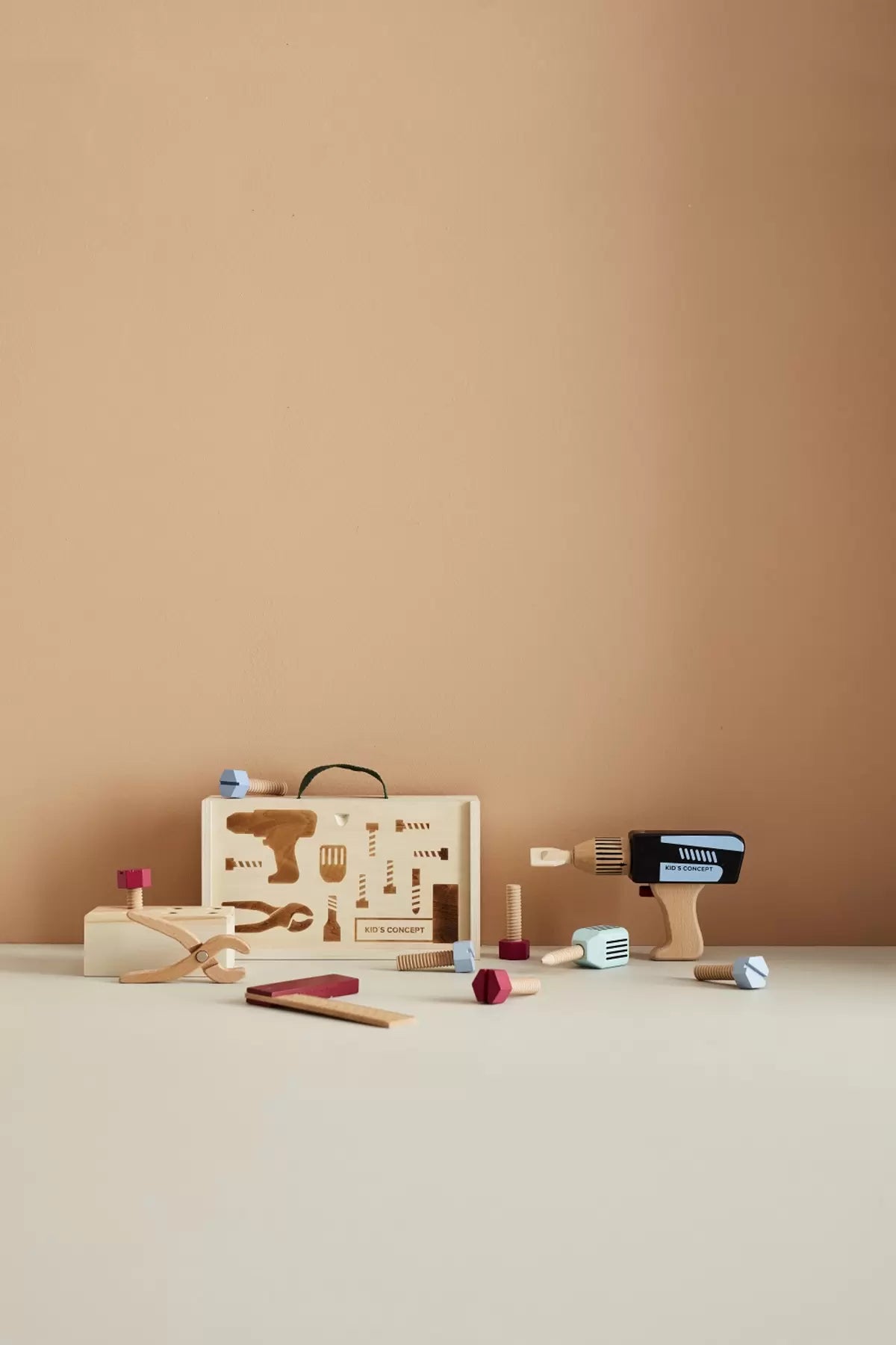 Malette à outils en bois - Kid's Hub