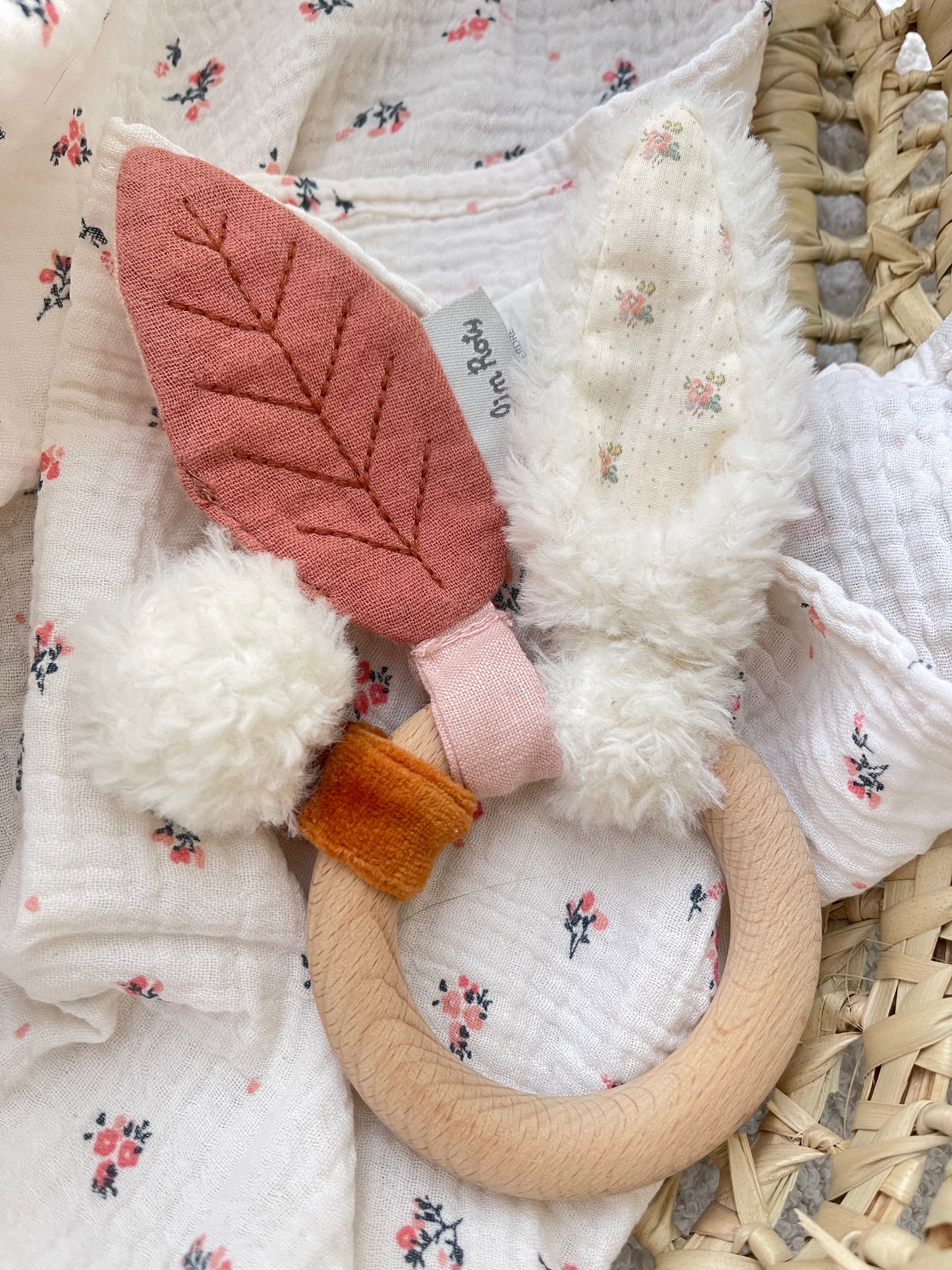 Hochet doudou/bois - Lapin