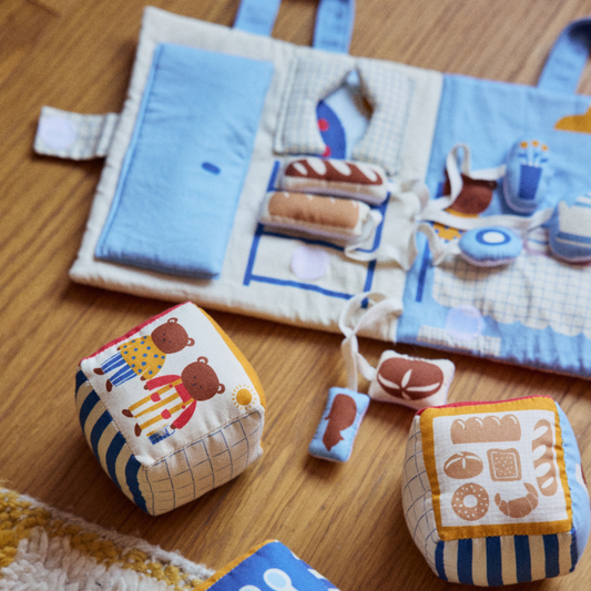 Livre d'éveil en tissu ours - Petit déj