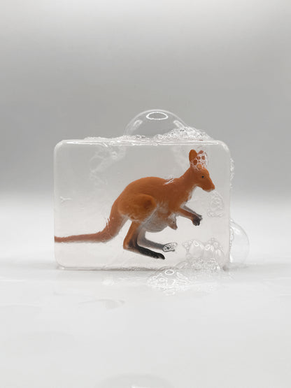 Savon transparent avec figurine - Animaux sauvages