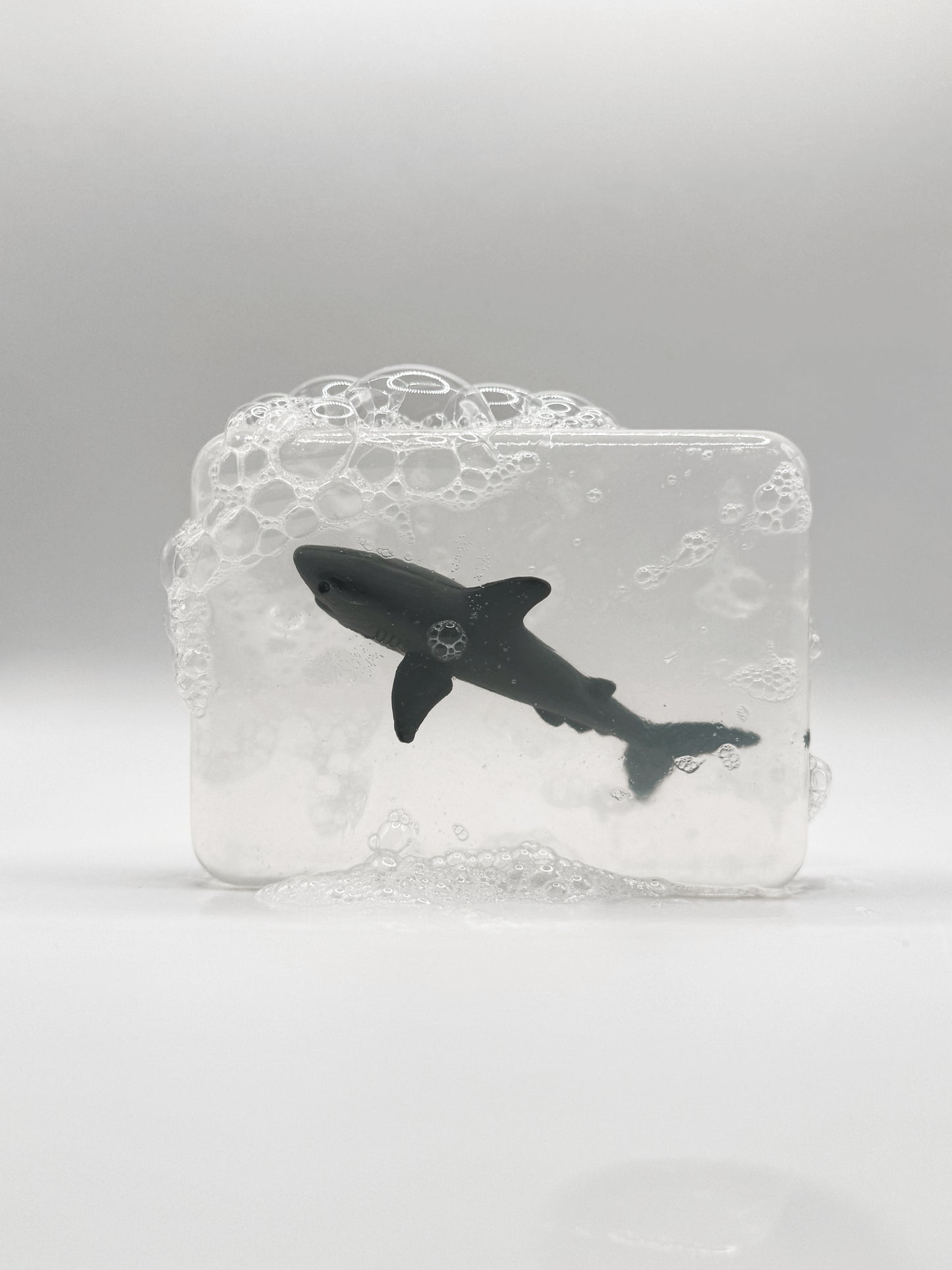 Savon transparent avec figurine - Animaux nordiques/marins